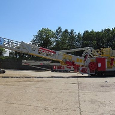 Mobile Hopper Feeder