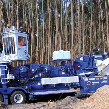 Peterson 5000H Whole Tree Chipper