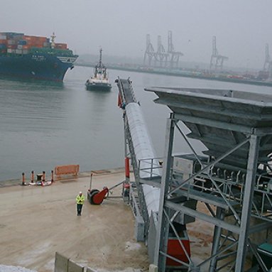 Radial-Telescopic-Shiploaders2