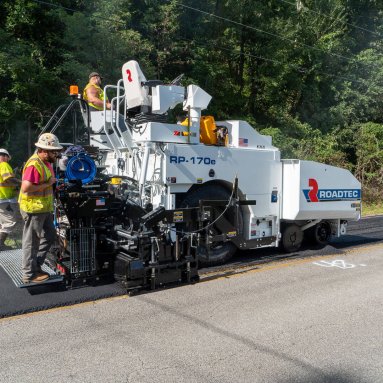 Roadtec RP-170 Highway Class Asphalt Paver
