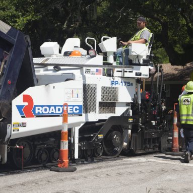 Roadtec RP-175 Highway Class Asphalt Paver