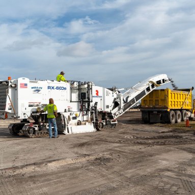 Roadtec RX-600 Cold Planer