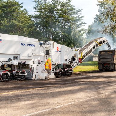 Roadtec RX-700 Cold Planer