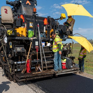 Roadtec SP-200 Spray Paver
