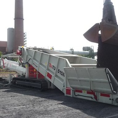 Tracked Bulk Reception Feeder