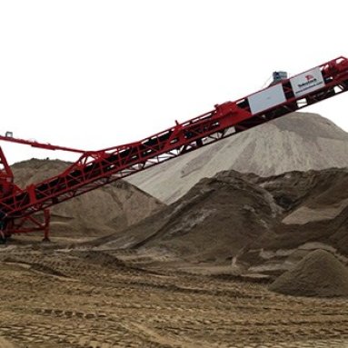 Tracked Bulk Reception Feeder