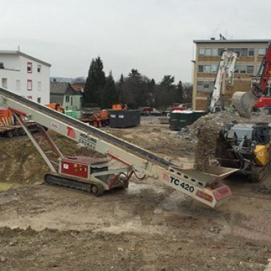 Tracked Conveyors