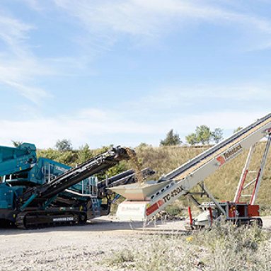 Tracked Conveyors